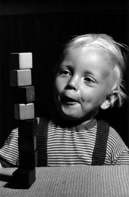 Pitt with building blocks, 1955